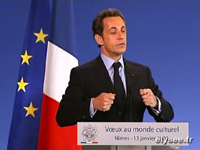 Sarkozy évoque Jeff Koons Versailles à Nîmes